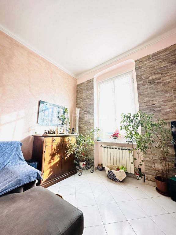 appartamento in vendita a Genova in zona Sampierdarena