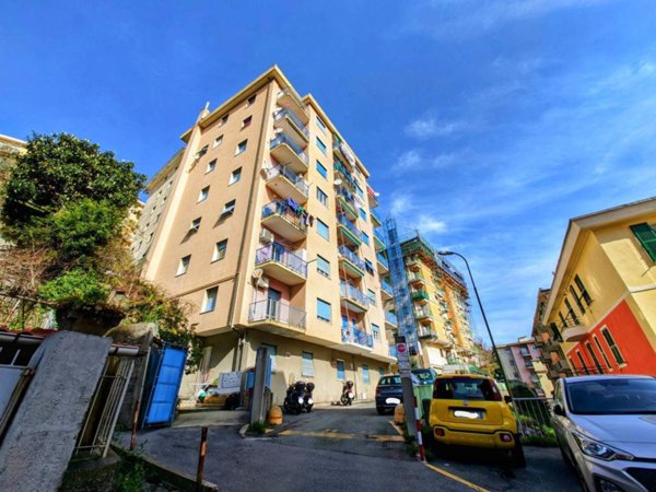 appartamento in vendita a Genova in zona Molassana