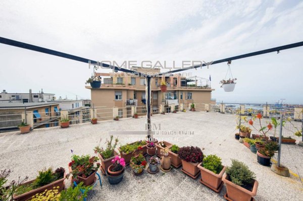 appartamento in vendita a Genova in zona Castelletto
