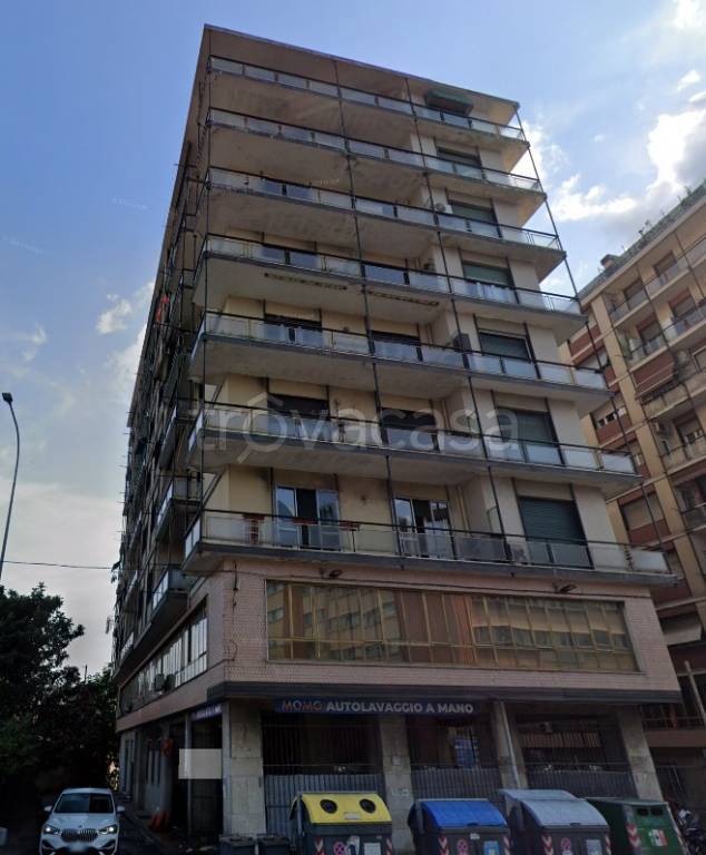 ufficio in vendita a Genova in zona Sampierdarena