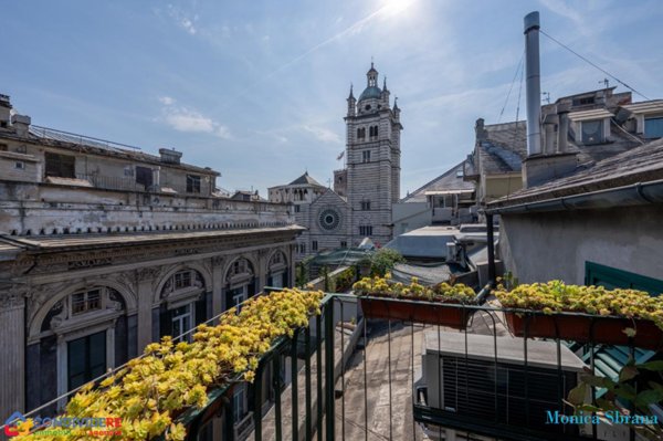 appartamento in vendita a Genova in zona Sottoripa / Maddalena / Molo