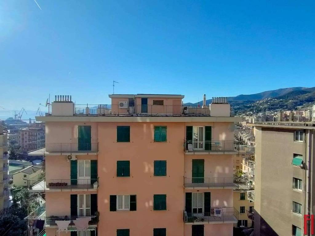 appartamento in vendita a Genova in zona Cornigliano