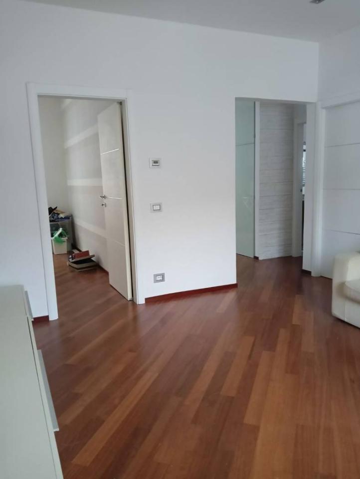 appartamento in vendita a Genova in zona Staglieno