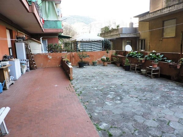appartamento in vendita a Genova in zona Lagaccio / Granarolo