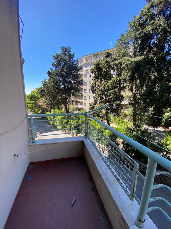 appartamento in vendita a Genova in zona Palmaro / Pra'