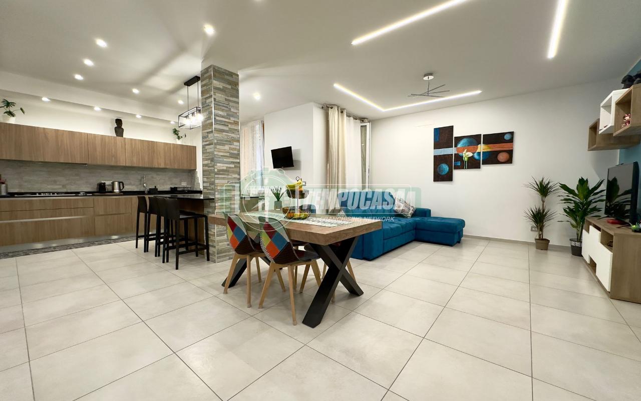 appartamento in vendita a Genova in zona Sestri Ponente