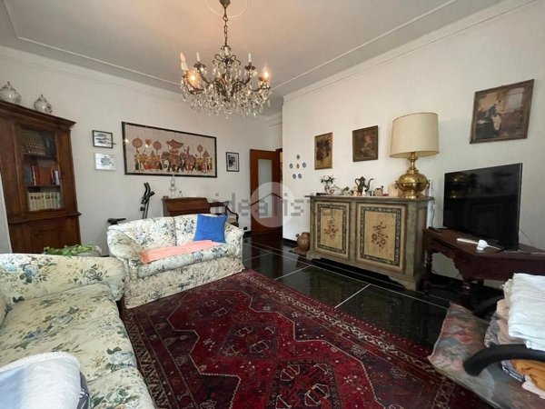appartamento in vendita a Genova in zona Pegli