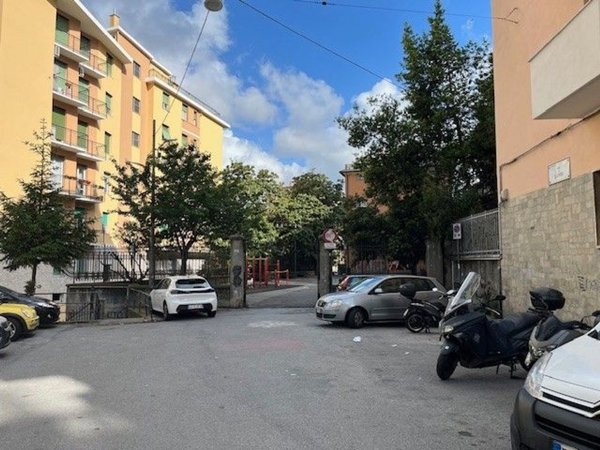 appartamento in vendita a Genova in zona Sampierdarena