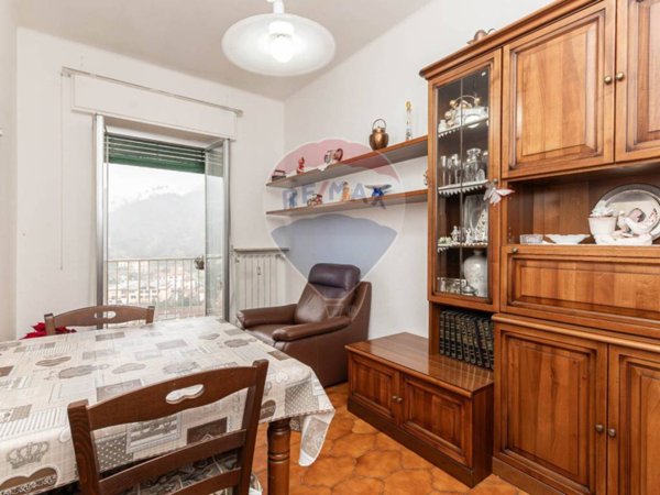 appartamento in vendita a Genova in zona Struppa