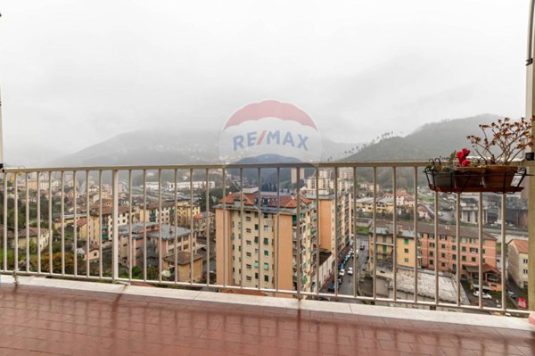 appartamento in vendita a Genova in zona Struppa