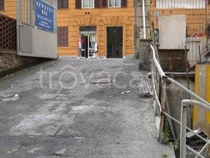 ufficio in vendita a Genova in zona Foce