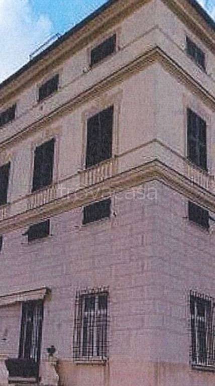 appartamento in vendita a Genova in zona Sturla