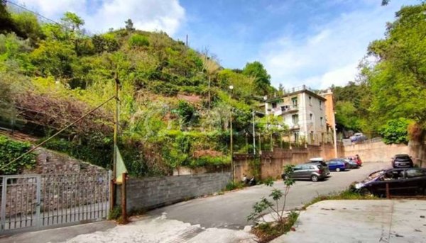 appartamento in vendita a Genova in zona Pegli