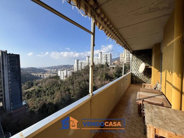 appartamento in vendita a Genova in zona Rivarolo