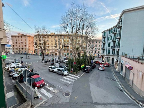 monolocale in vendita a Genova in zona Cornigliano