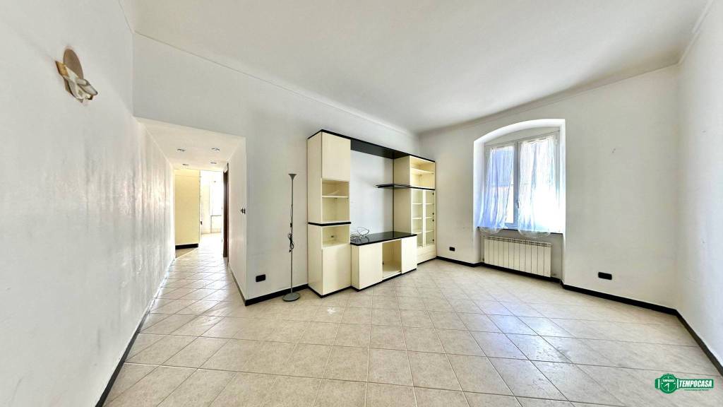 appartamento in vendita a Genova in zona Sestri Ponente