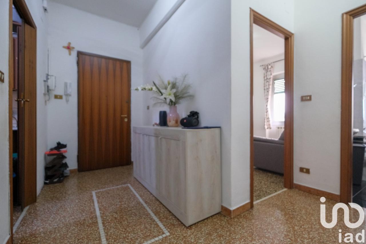 appartamento in vendita a Genova in zona Sampierdarena