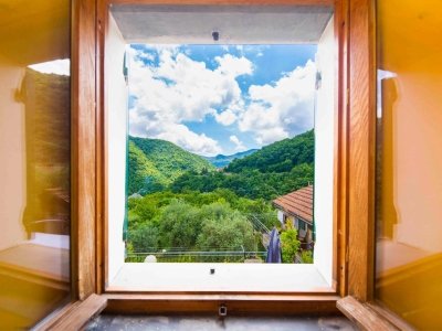 casa indipendente in vendita a Genova in zona Molassana