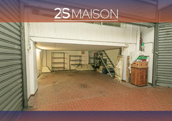 negozio in vendita a Genova in zona Marassi