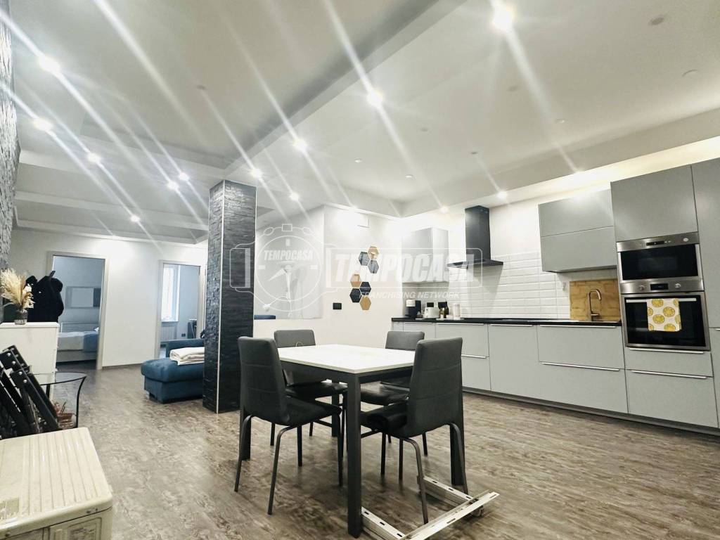 appartamento in vendita a Genova in zona DiNegro