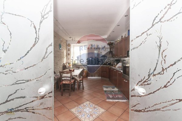 appartamento in vendita a Genova in zona Sestri Ponente