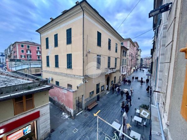 appartamento in vendita a Genova in zona Sestri Ponente