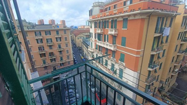 appartamento in vendita a Genova in zona Sampierdarena