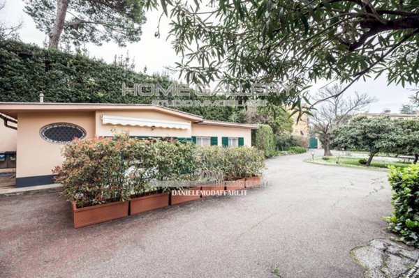 casa indipendente in vendita a Genova in zona Albaro