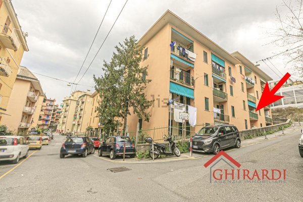 appartamento in vendita a Genova in zona Sestri Ponente