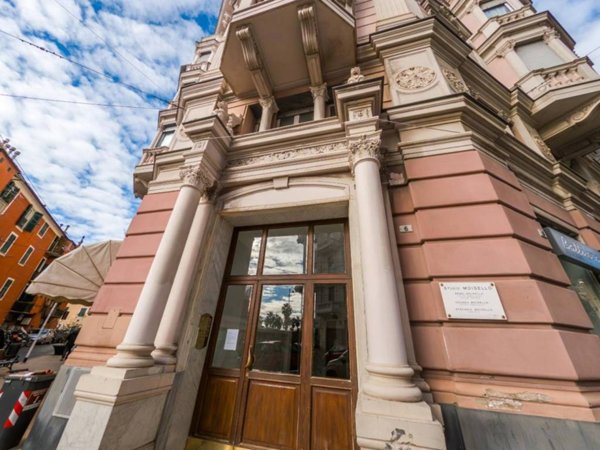 appartamento in vendita a Genova in zona Pegli