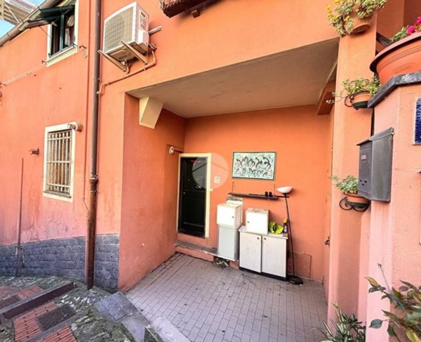 casa semindipendente in vendita a Genova