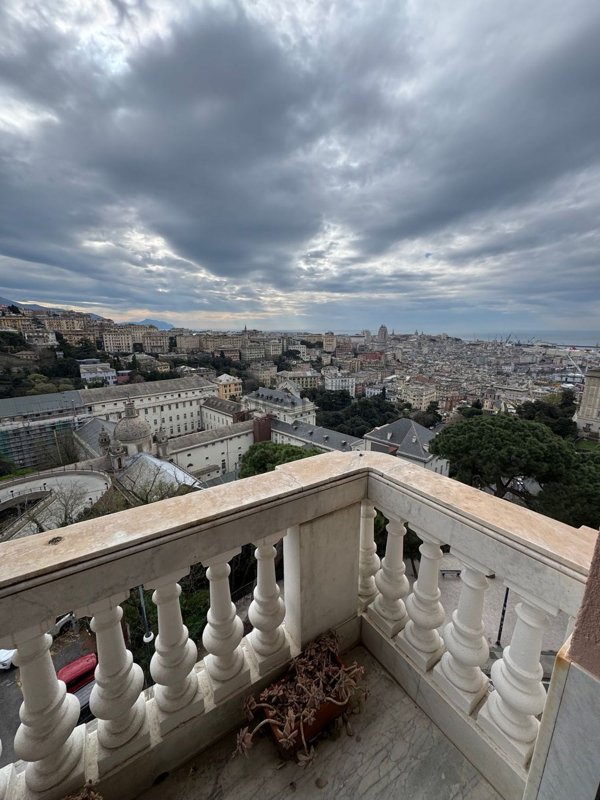 appartamento in vendita a Genova in zona Castelletto