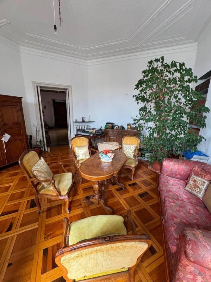 appartamento in vendita a Genova in zona Castelletto