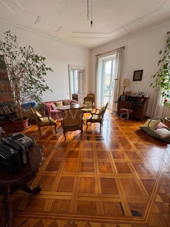 appartamento in vendita a Genova in zona Castelletto