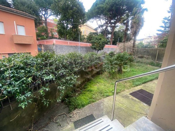 appartamento in vendita a Genova in zona Pegli