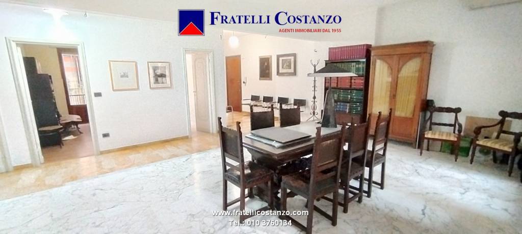 appartamento in vendita a Genova in zona Carignano