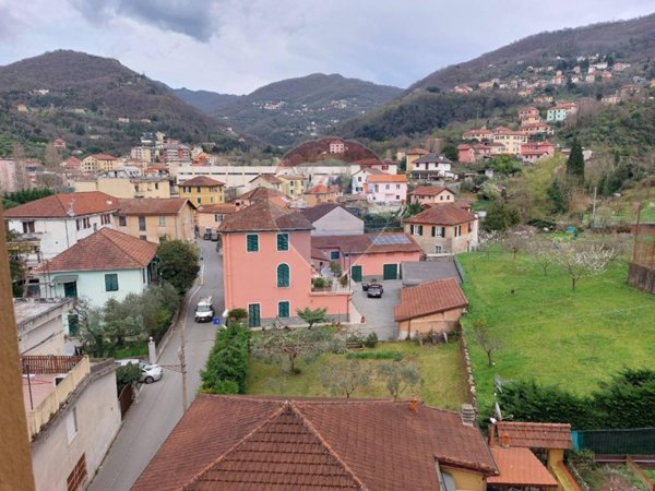 appartamento in vendita a Genova in zona Bavari