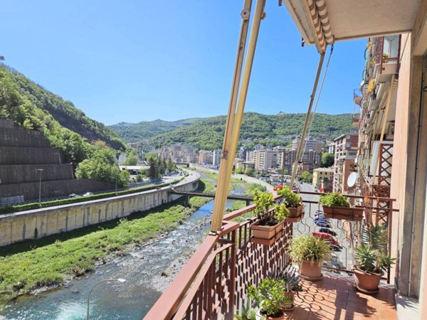 appartamento in vendita a Genova in zona Molassana