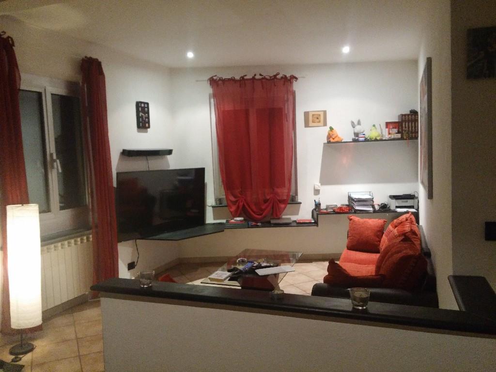 appartamento in vendita a Genova in zona Bolzaneto