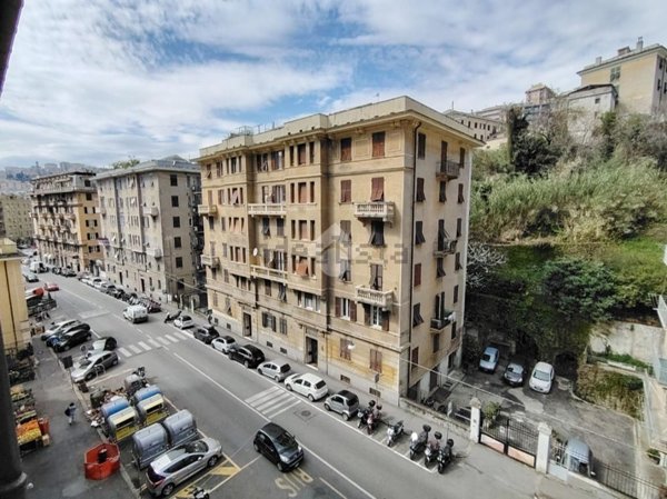 appartamento in vendita a Genova in zona Marassi