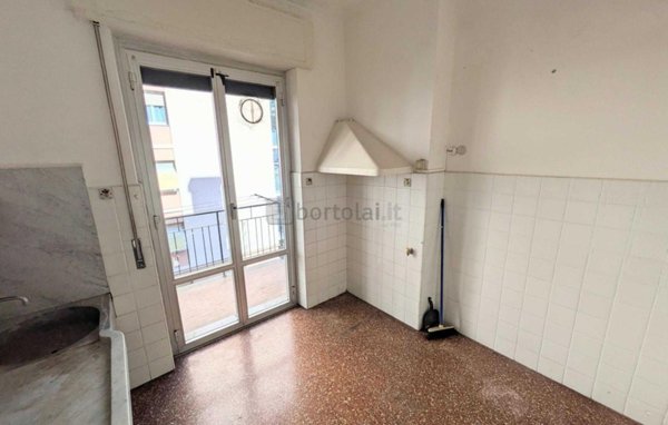 appartamento in vendita a Genova in zona Marassi