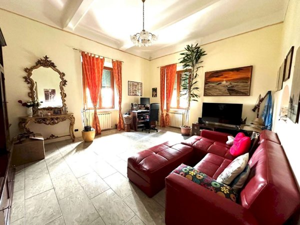 appartamento in vendita a Genova in zona Sampierdarena