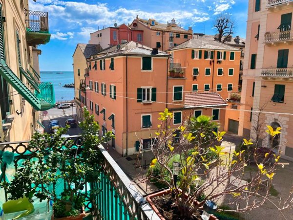 appartamento in vendita a Genova in zona Pegli