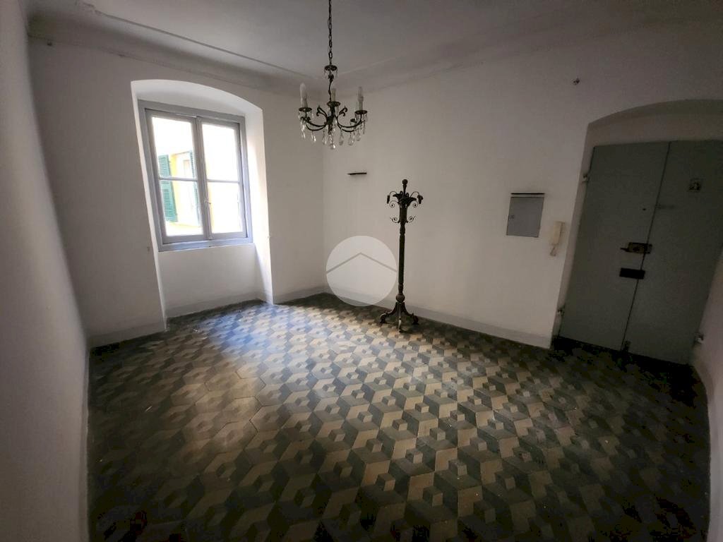 appartamento in vendita a Genova in zona Certosa