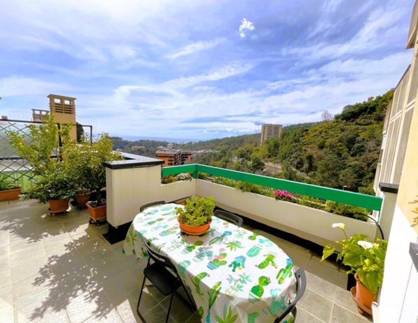 appartamento in vendita a Genova in zona Pegli