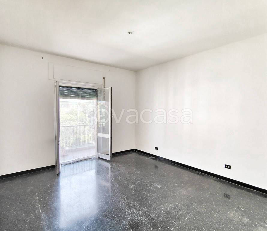 appartamento in vendita a Genova in zona Sampierdarena