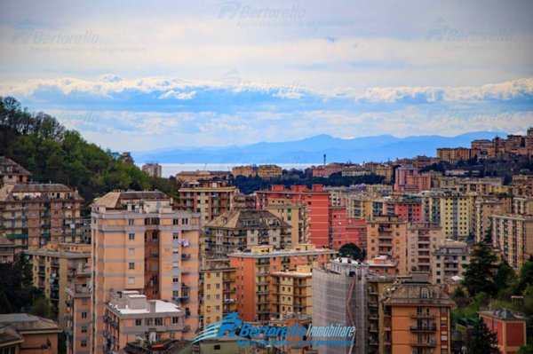 appartamento in vendita a Genova in zona Quezzi