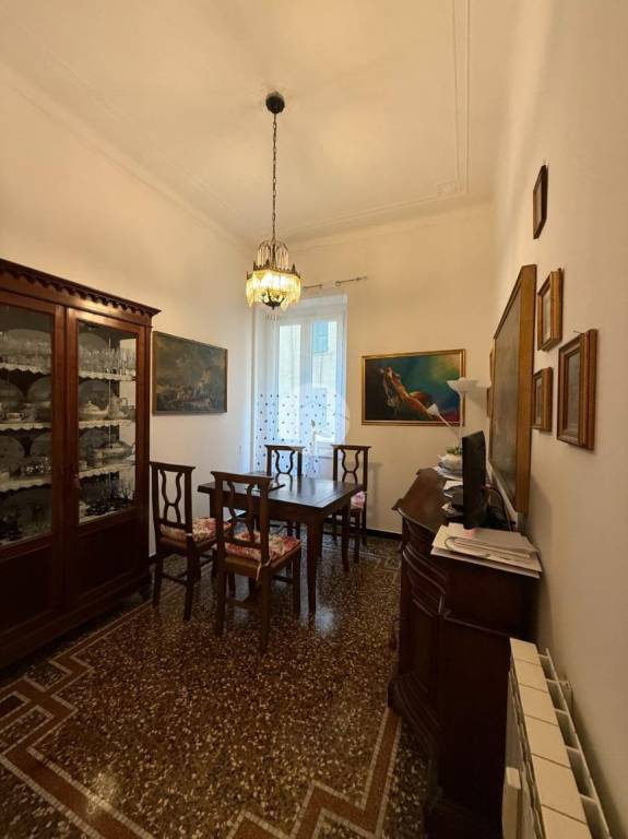 appartamento in vendita a Genova in zona Marassi