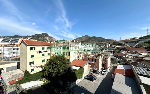 appartamento in vendita a Genova in zona Cornigliano