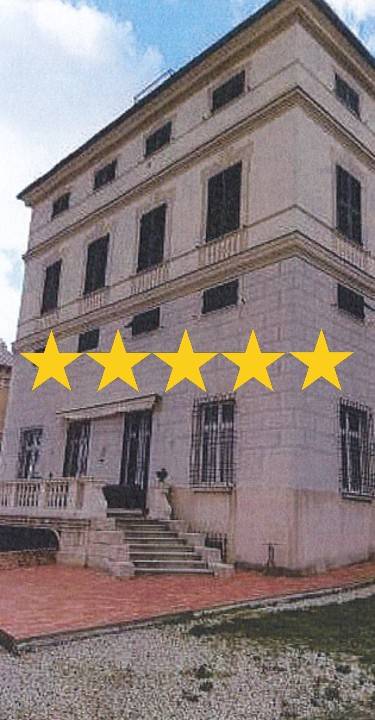 appartamento in vendita a Genova in zona Sturla